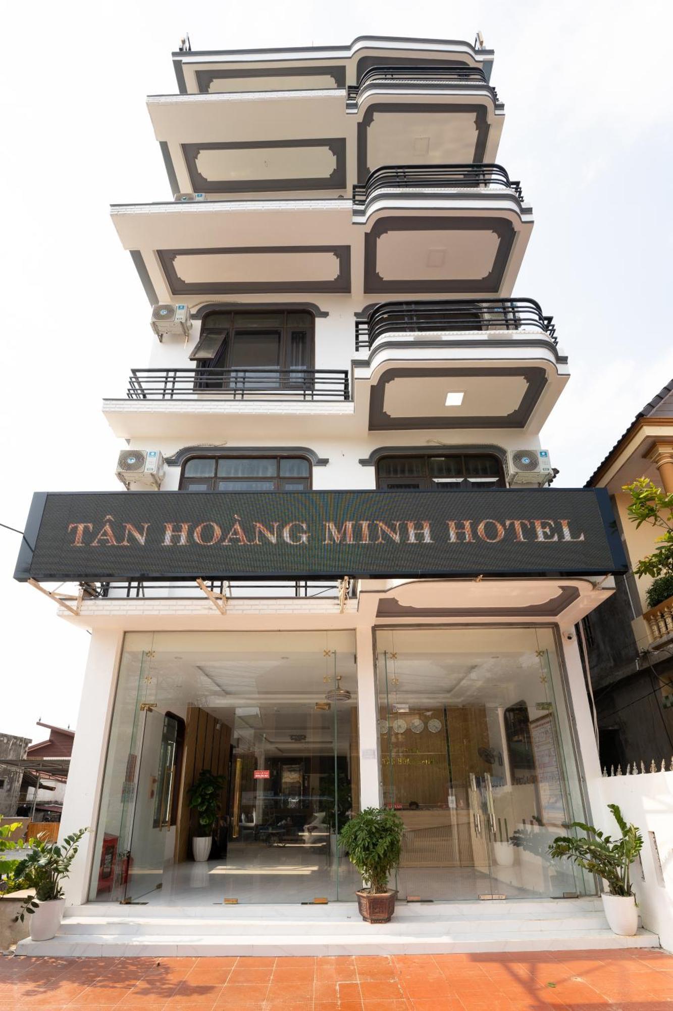 Tan Hoang Minh Hotel Dong Hoi Exteriör bild